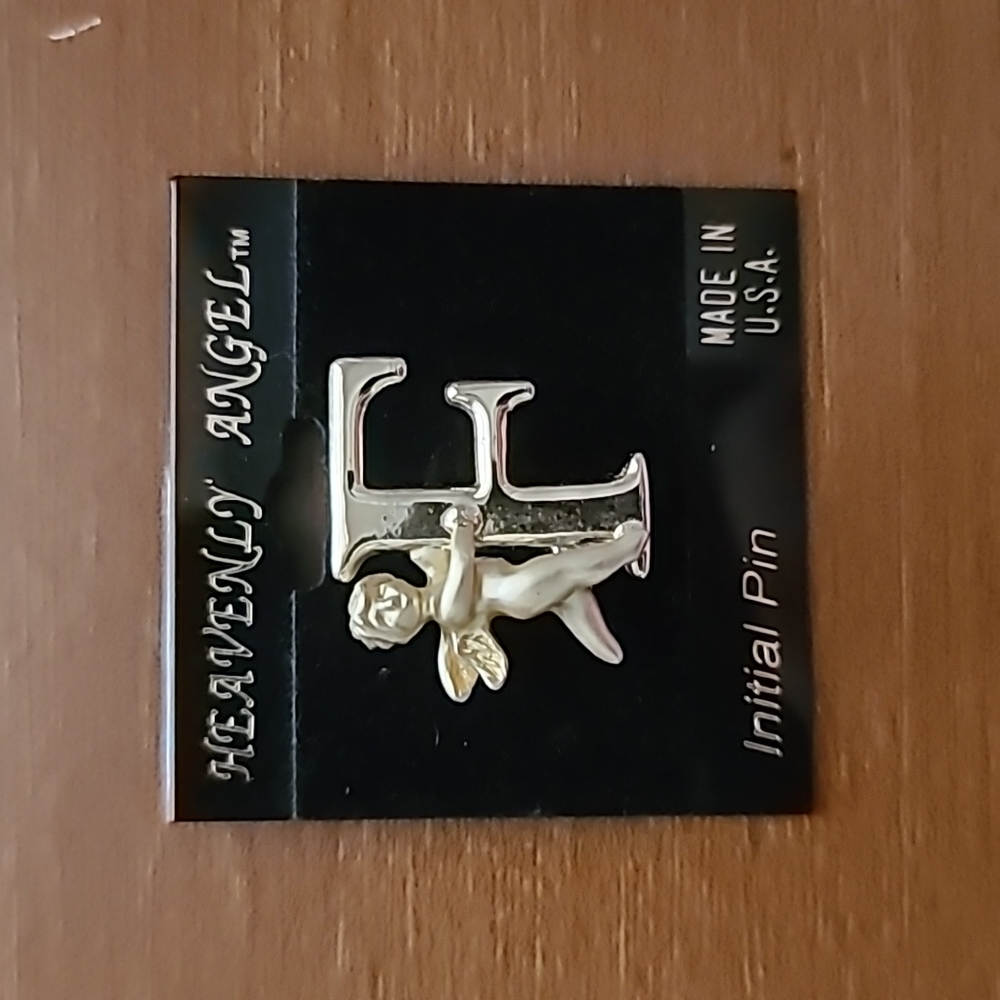 Heavenly Angels Vintage Angel with "F" Initial Pin
